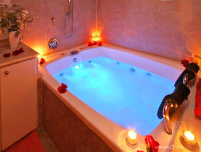 אשכול%20ברמות%20בקתות%20עץ%20מפוארות%20,%20רמות